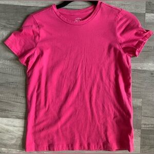 Girls pink short sleeve t shirt. Size 10/12